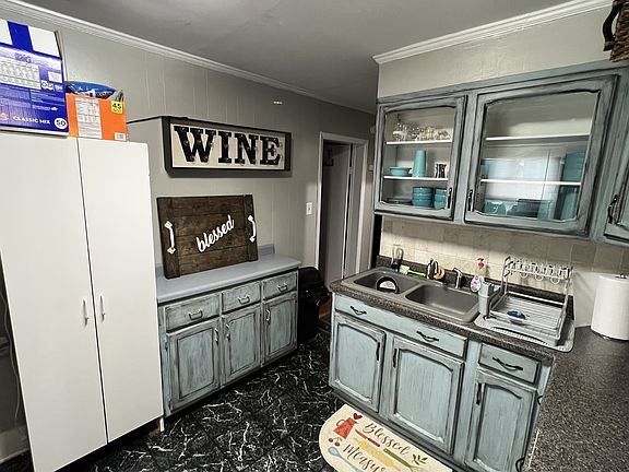 5th image of 1371 Twin Oak Dr
