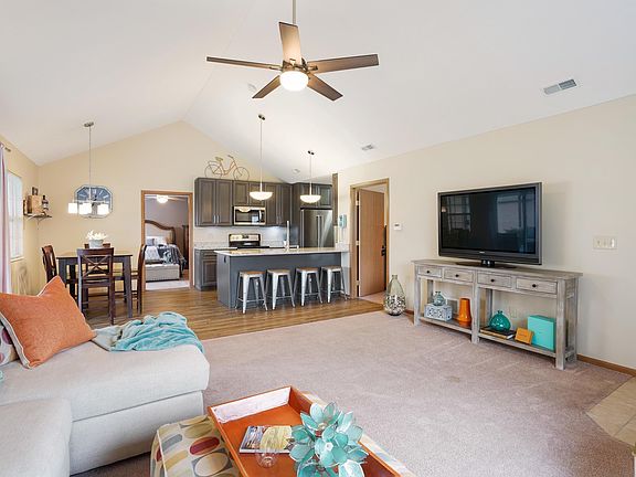 5th image of 1234 Amberlea Dr W #3