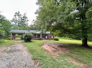 1787 McCune Rd, Crewe, VA 23930