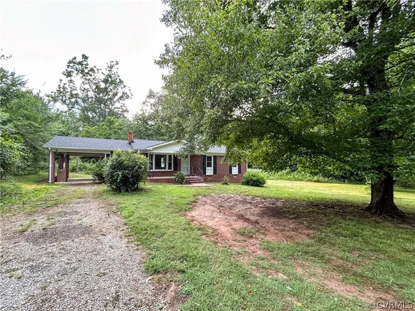 1787 McCune Rd, Crewe, VA 23930
