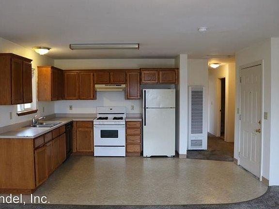 4th image of 1011 California St #B