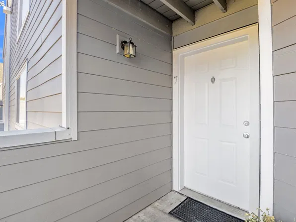17516 NW Springville Rd #B7, Portland, OR 97229