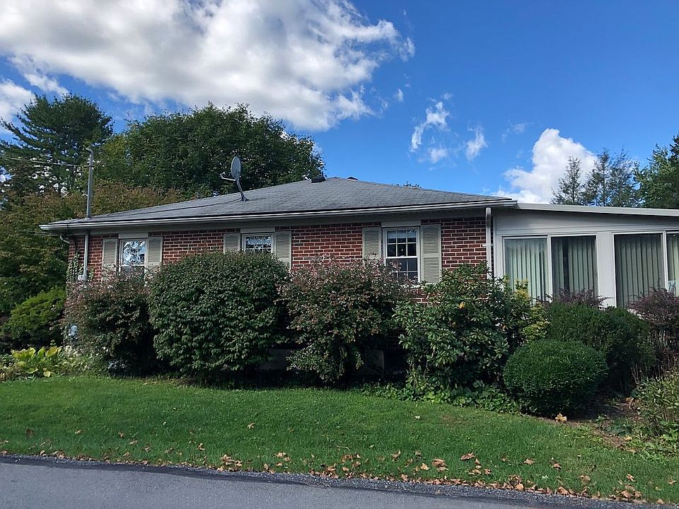 1st image of 2709 Mary St