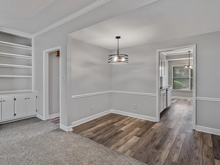 1810 Oakcrest Ct — Photo 12