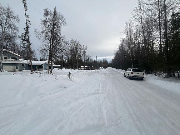 4th image of 39920 Smith Rd