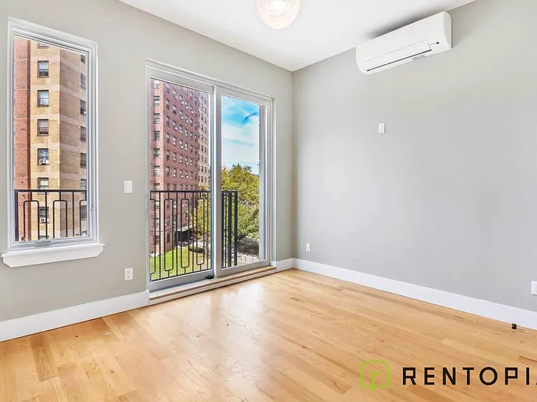 924 De Kalb Ave #405A — Photo 3