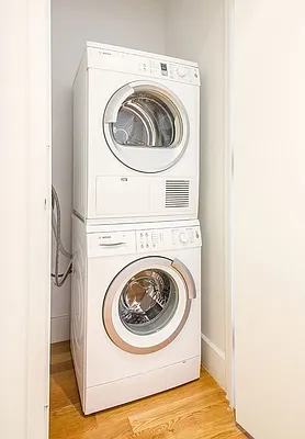 Rented by Mirador Real Estate | media 4