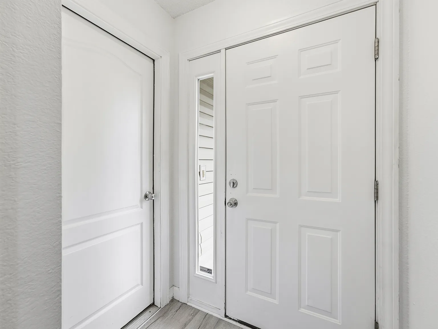 3 bed, 1450 sqft, $1,750 — Photo 2