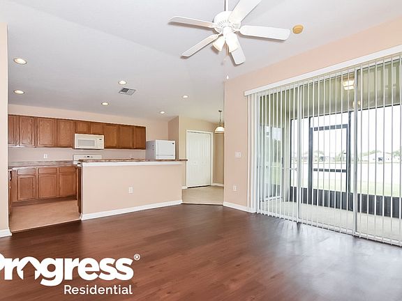 3rd image of 16325 Bridgecrossing Dr