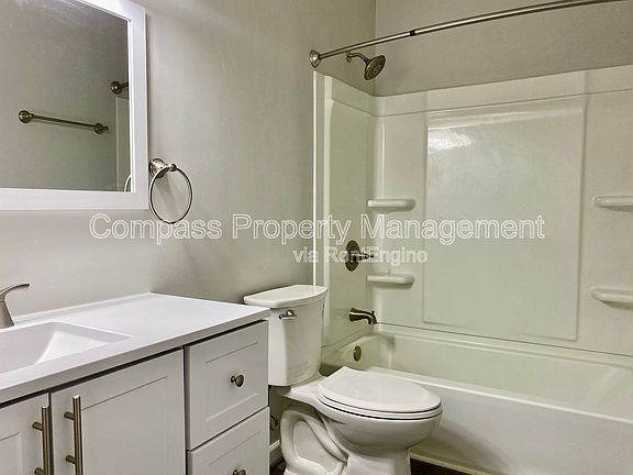 5th image of 1720 Porter St SW APT 3