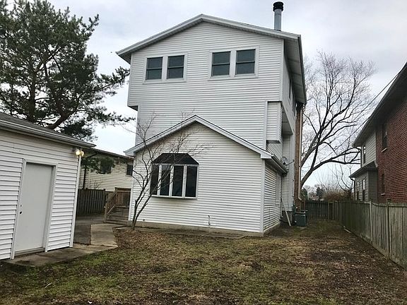 4th image of 8134 N Chester Ave