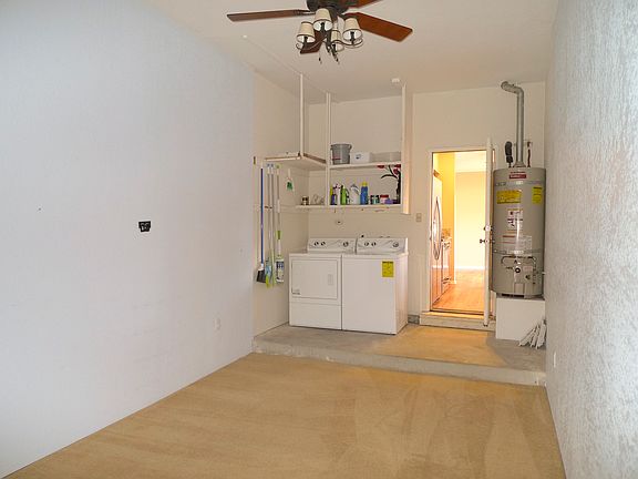 Laundry/Bonus Room