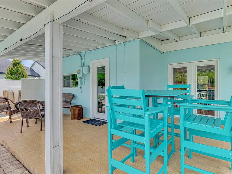 1731 Redwood St — Photo 34