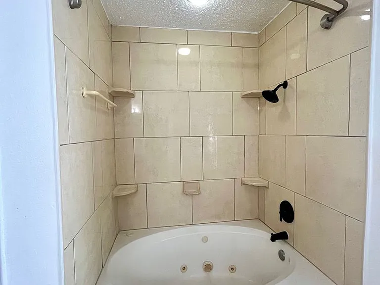 7734 Oakhill Park Dr — Photo 24