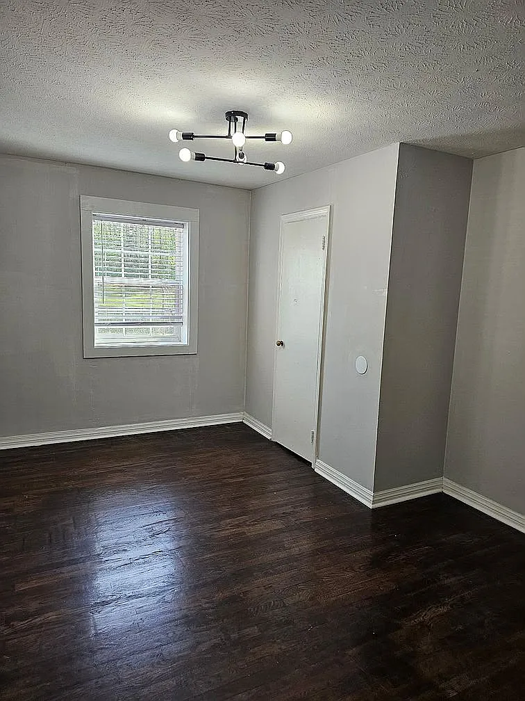 2 bed, $1,295 — Photo 3