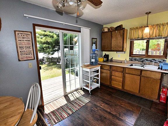 3rd image of 17428 Fullers Ln
