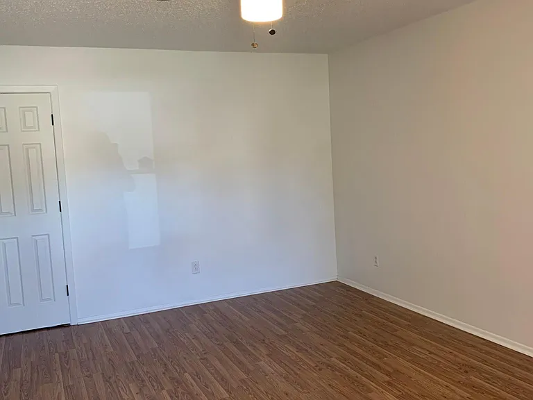 1823 Wisdom Dr — Photo 3