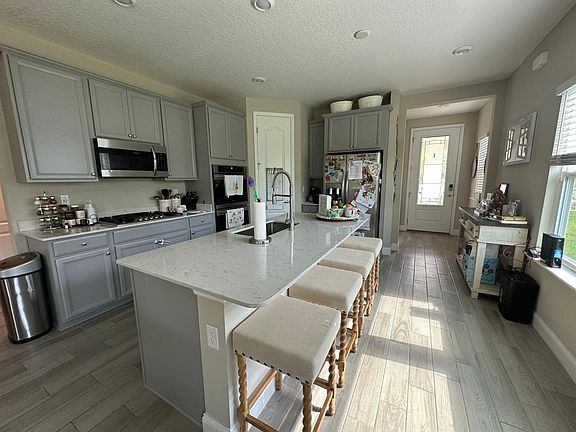 5th image of 426 Sweet Oak Way