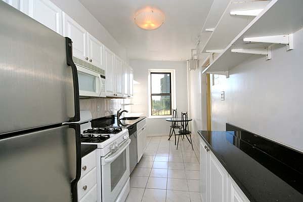 1st image of 270 Seaman Ave APT C2