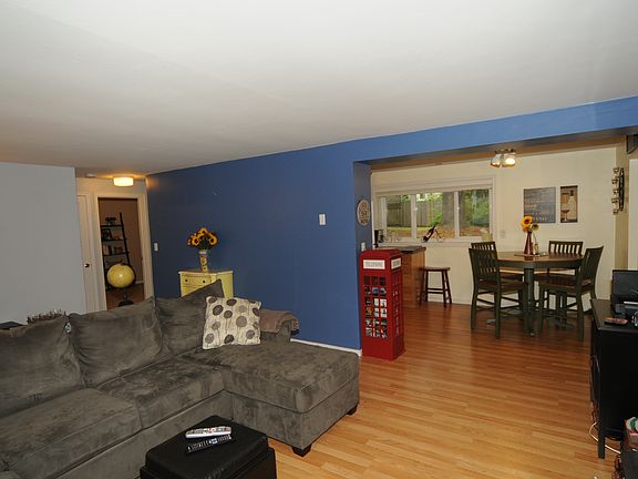 4th image of 16512 21st Ave NE