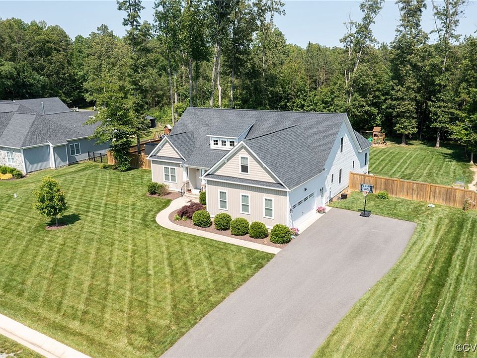 1st image of 12025 Autumn Knoll Dr