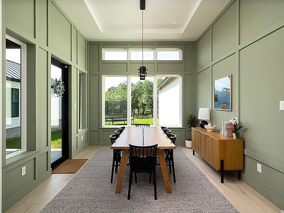 5th image of 722 POST OAK RIDGE WAY