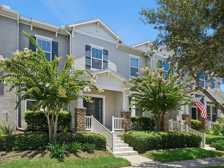 8130 Bluejack Oak Dr — Photo 2
