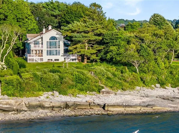 109 High Hill Rd, Tiverton, RI 02878
