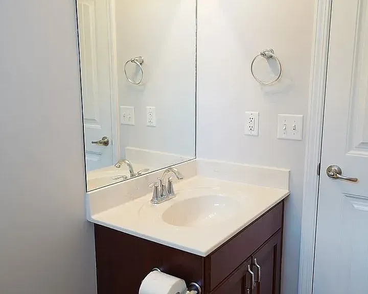 8 Woods Way — Photo 16