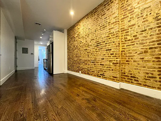 Rented by Pear NYC LLC | media 15