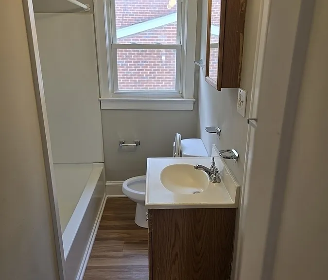 1041 Manly St — Photo 15