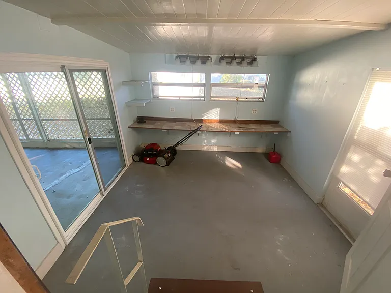 3318 W Susan Ln — Photo 12