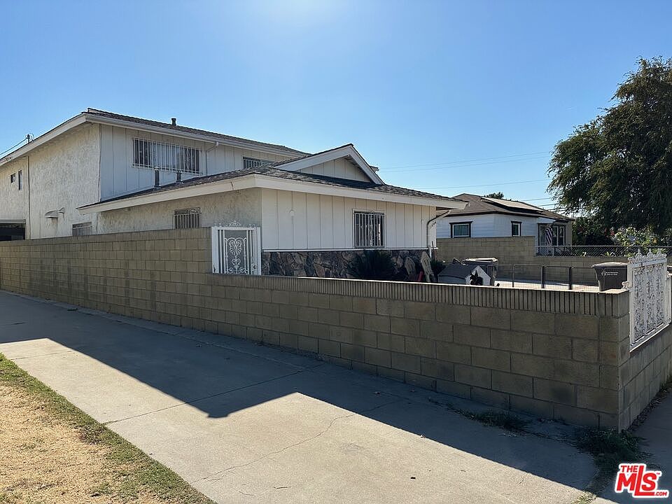 2nd image of 11044 Carson Dr