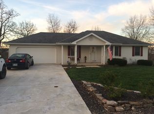 128 Saw Mill Rd, Saint Robert, MO 65584