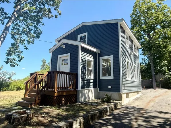 64 Ormsby Ave, Warwick, RI 02886