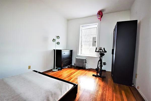 Rented by NYC Realty Brokers LLC | media 13