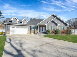 48A Middle Island Avenue, Medford, NY 11763