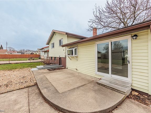 3rd image of 13440 Dalebrook Ave
