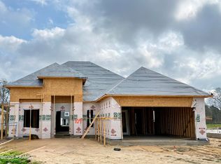 109 Fountain Meadow Dr, Broussard, LA 70518