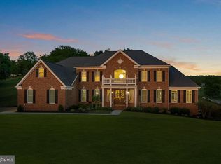 15064 Barlow Dr, Waterford, VA 20197