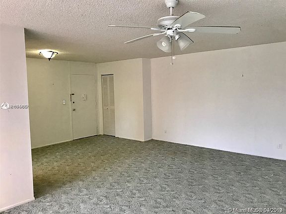 5th image of 952 NE 199th St #3K