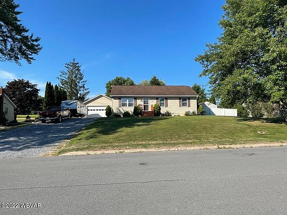 2nd image of 236 Arlyne Ave