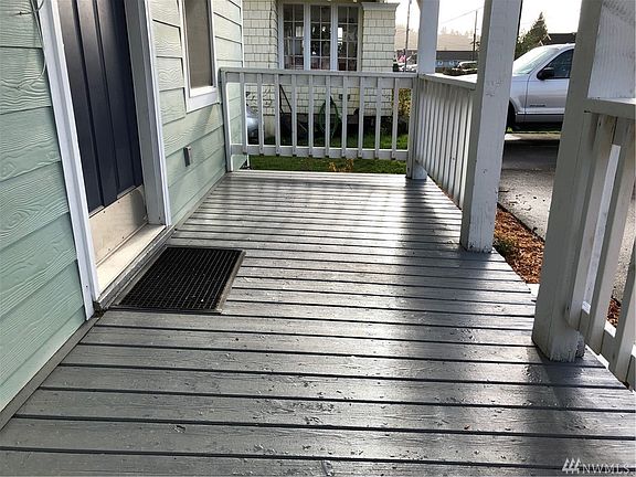 5th image of 317 Eklund Ave