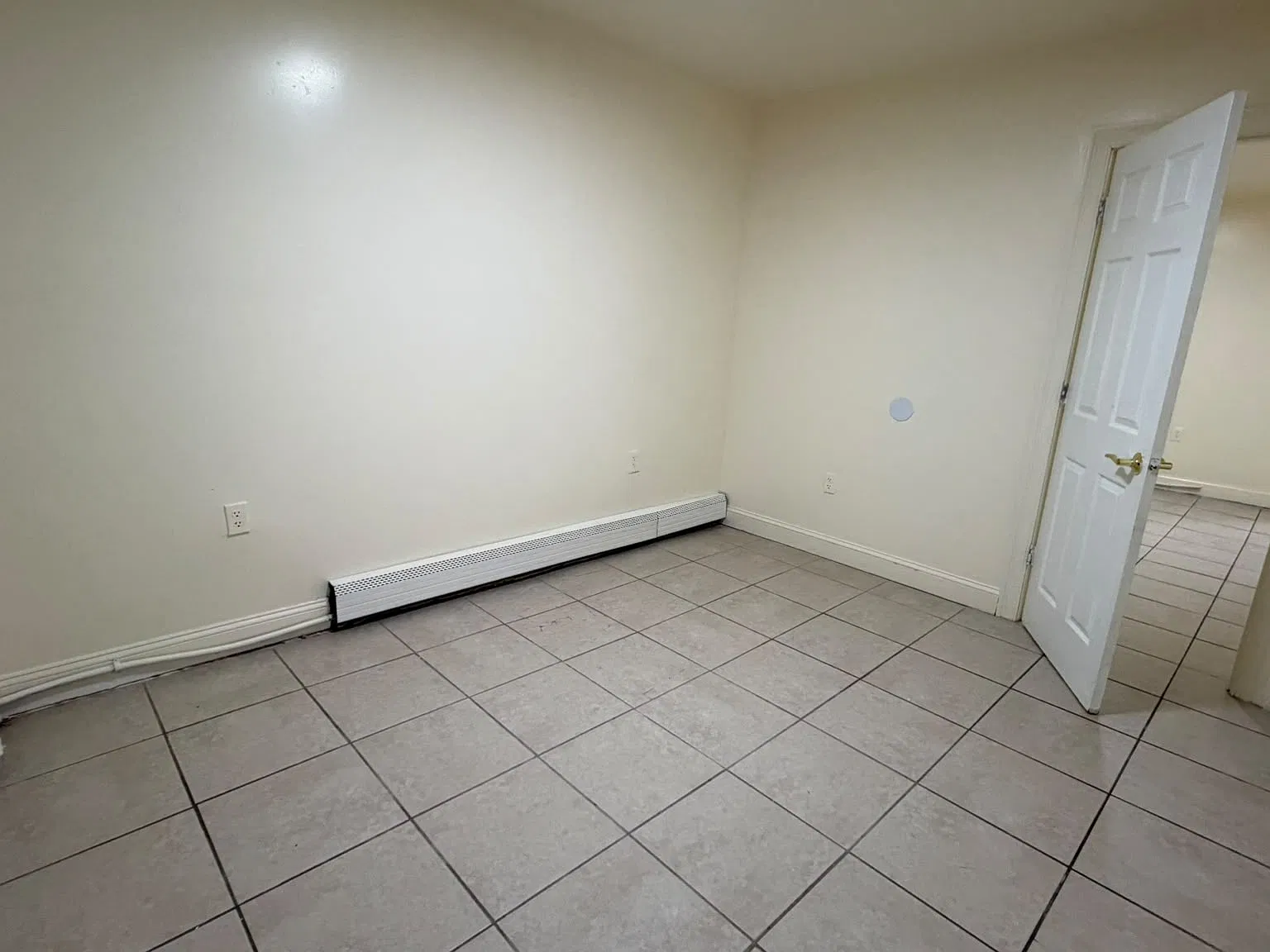 62 Winfield Ave — Photo 4
