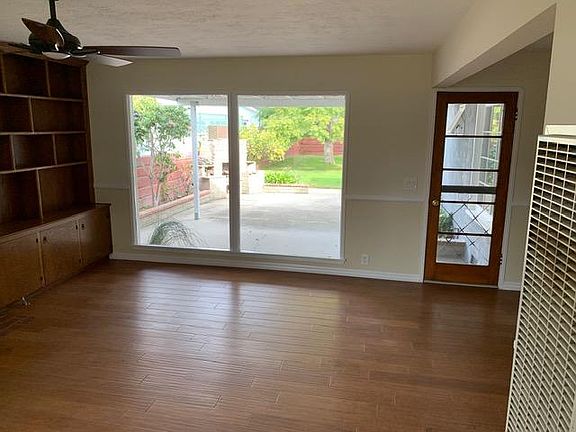 5th image of 2306 Laurel Pl