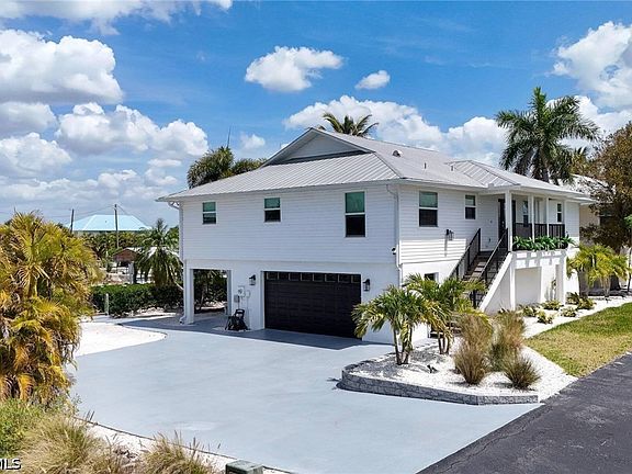 4th image of 2932 Buttonwood Key Ct