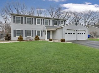 213 Liberty Bell Rd, Toms River, NJ 08755