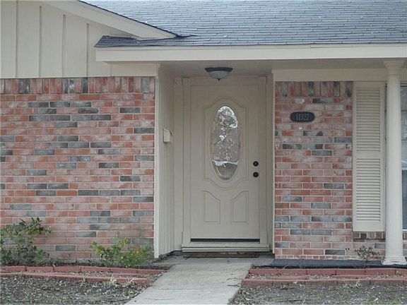 3rd image of 11327 Sagewillow Ln