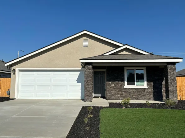6134 Oak Crest Avenue, Visalia, CA 93291