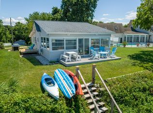 671 Burhans Wharf Rd, Locust Hill, VA 23092